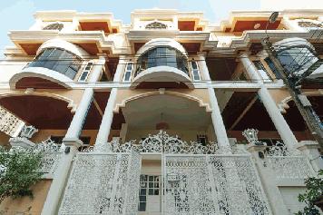 OWNER POST - Luxury Townhome 5 ชั้น ทองหล่อ ซอย 25 l 400 ตร.ม. 90,000/เดือน พร้อมเข้าอยู่ทันที โทร 092-6397963